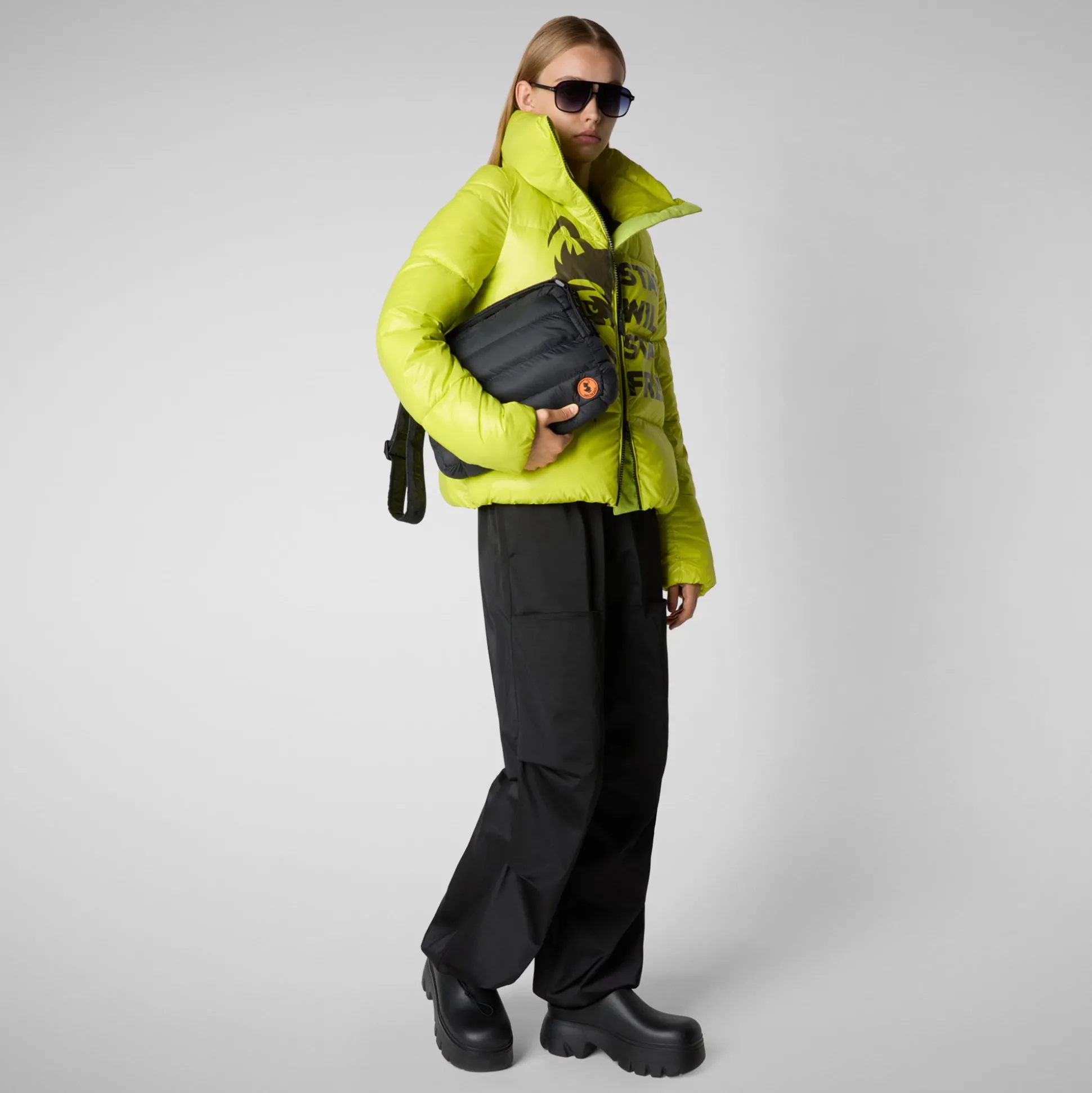 Women's animal free Puffer jacket Ivy in lichen green wolf print