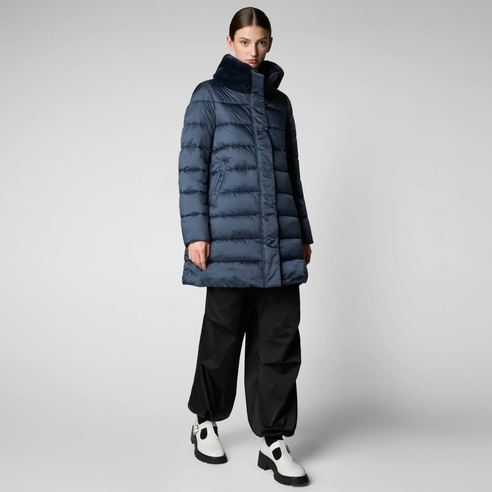Women's Animal free Puffer Coat Dalea with Faux Fur Collar in Night Blue
