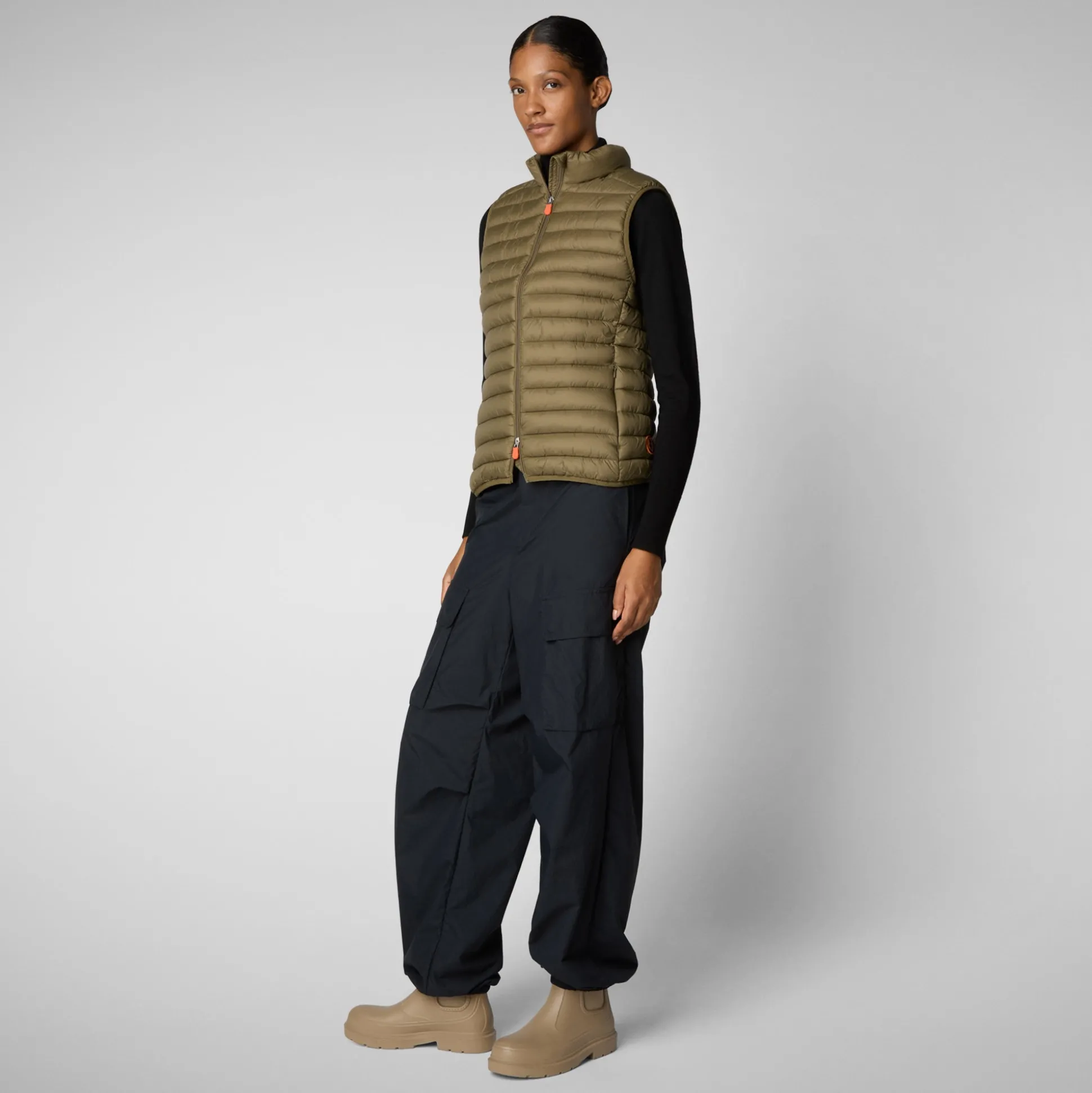 Women's Animal free Puffer Vest Charlotte in Husk Green