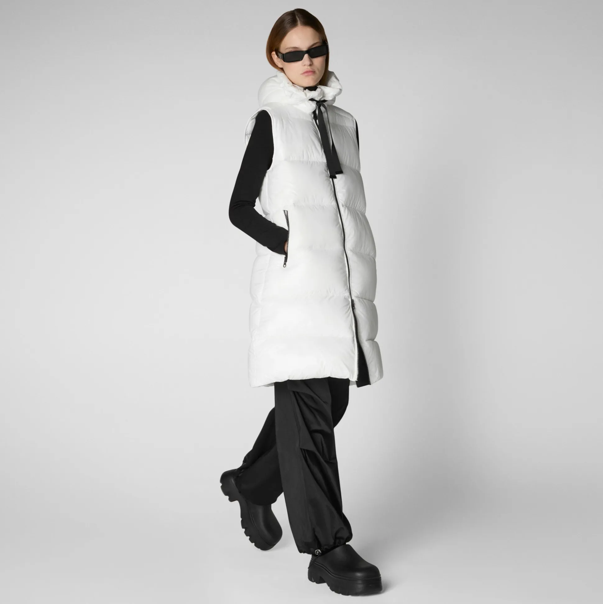 Women's Hooded Animal free Puffer Vest Iria in Off white