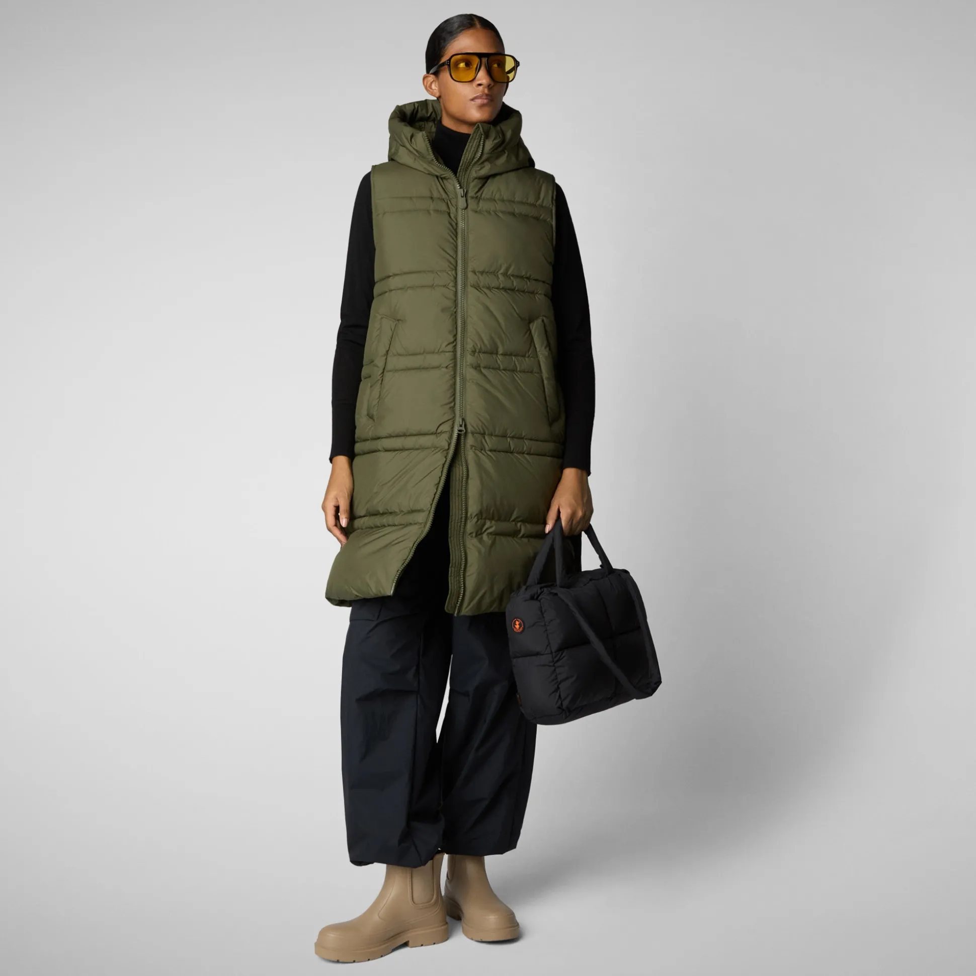 Women's hooded vest Judee in sherwood green