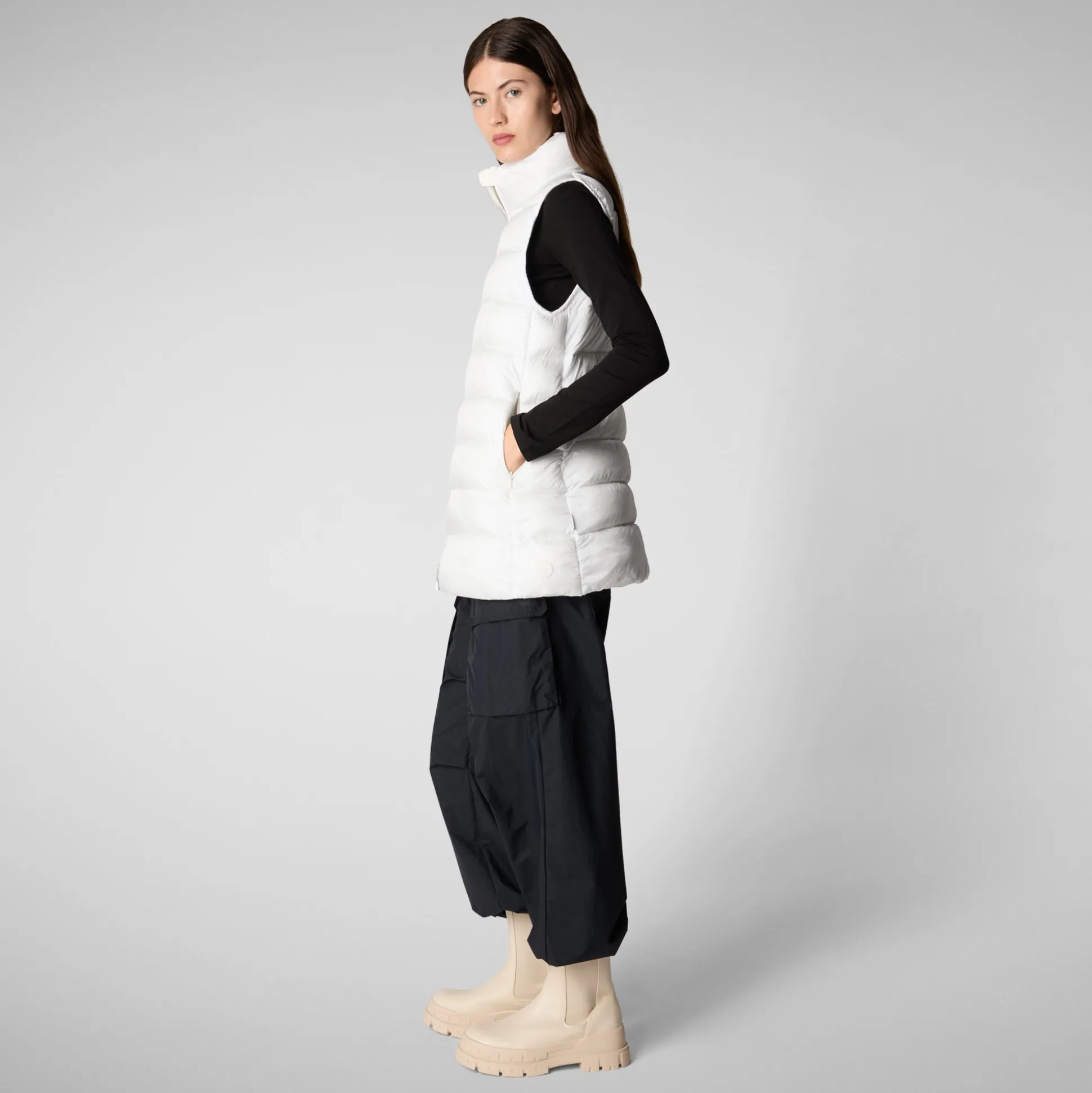 Women's quilted vest Coral in Off White