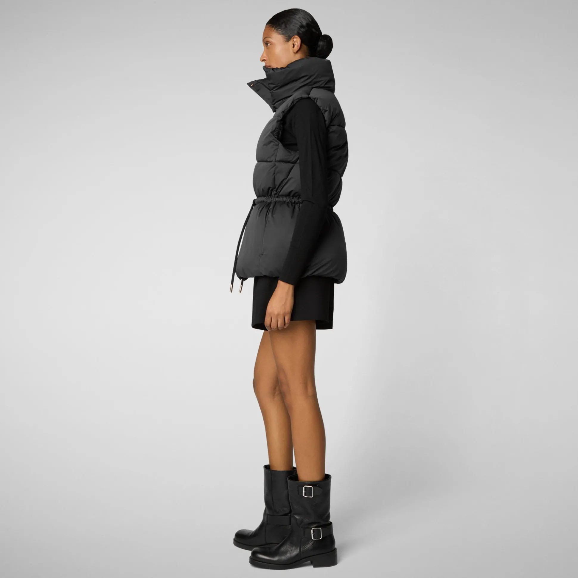 Women's vest Ren in EDEL in Black